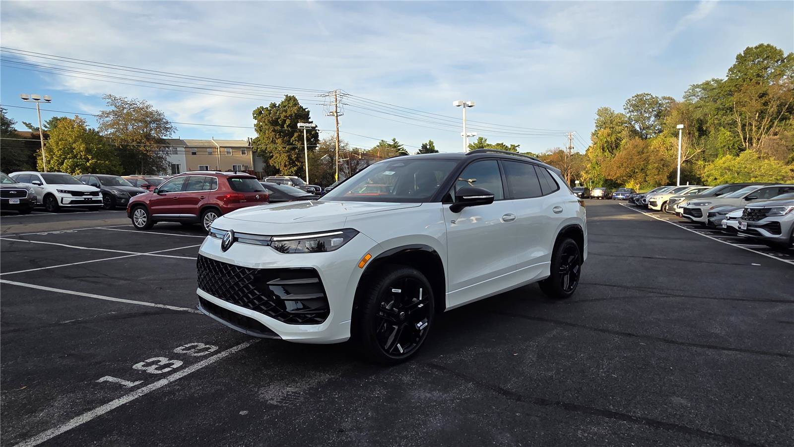 New 2026 Volkswagen Tiguan SE R-Line AWD/4WD image 41