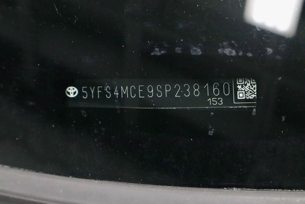 Used 2025 Toyota Corolla SE image 31