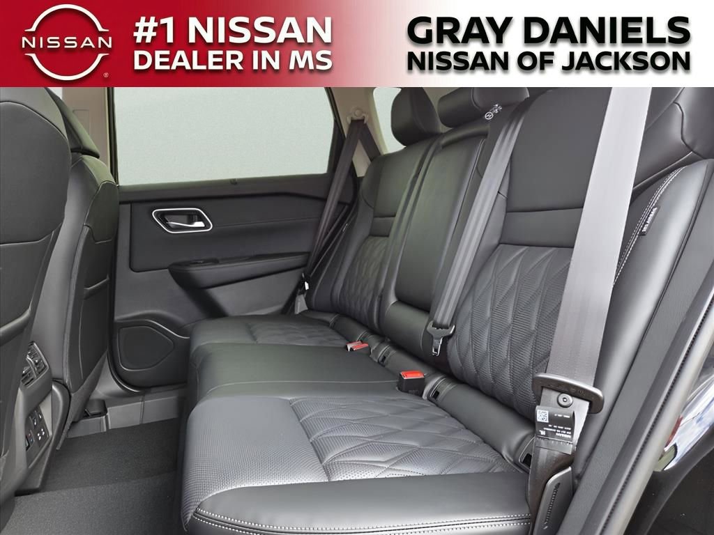 New 2026 Nissan Rogue Platinum w/ Platinum Premium Package image 16