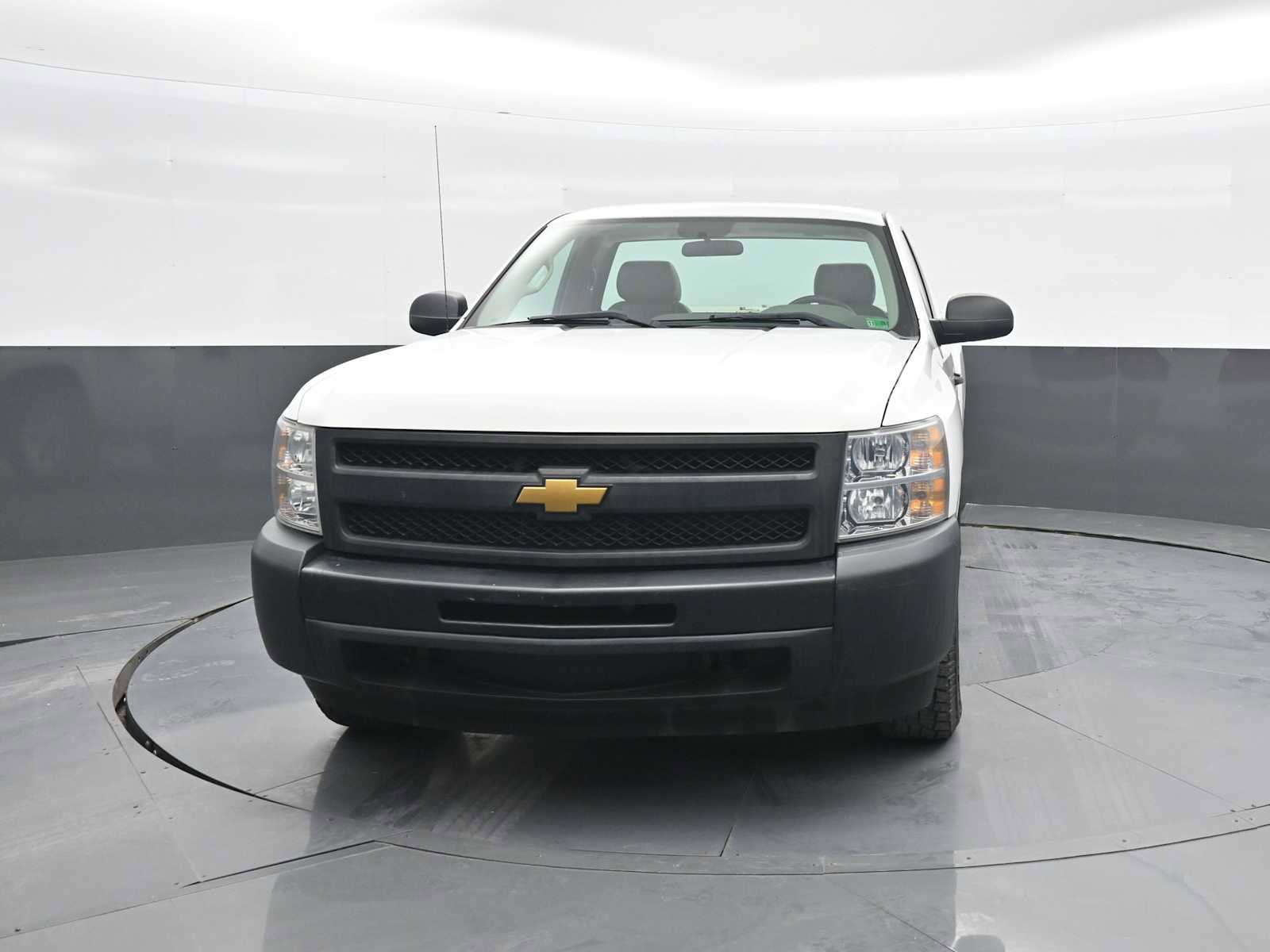 Used 2013 Chevrolet Silverado 1500 W/T RWD image 3
