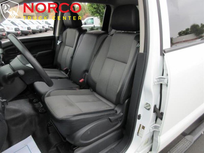 Used 2017 Nissan Titan S RWD image 11
