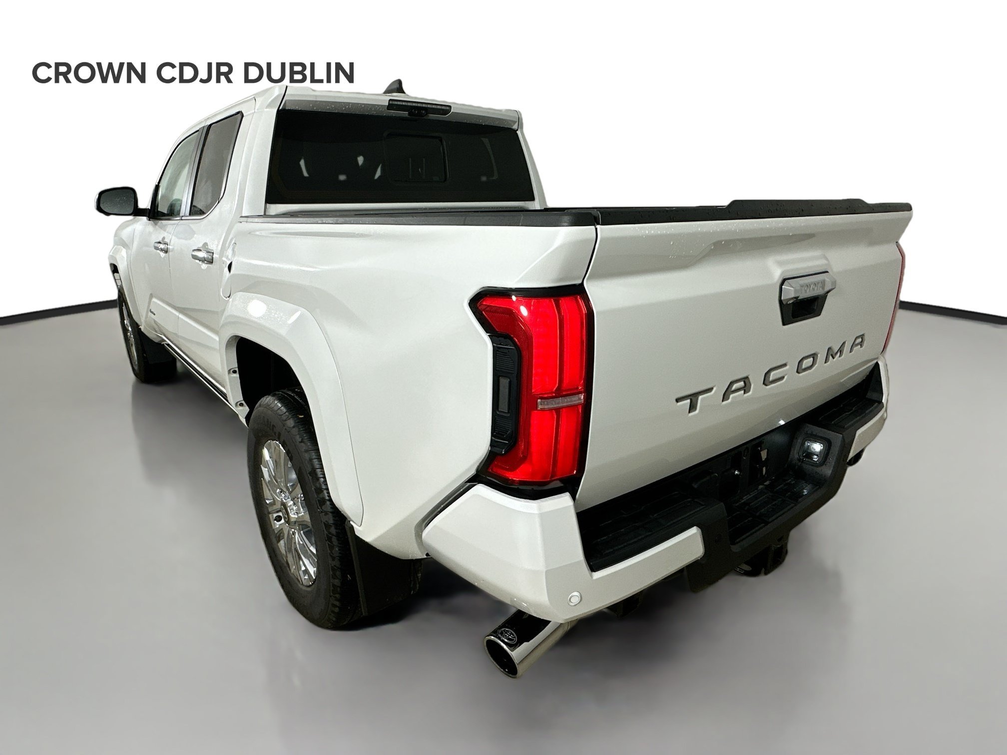 Used 2026 Toyota Tacoma Limited AWD/4WD image 7