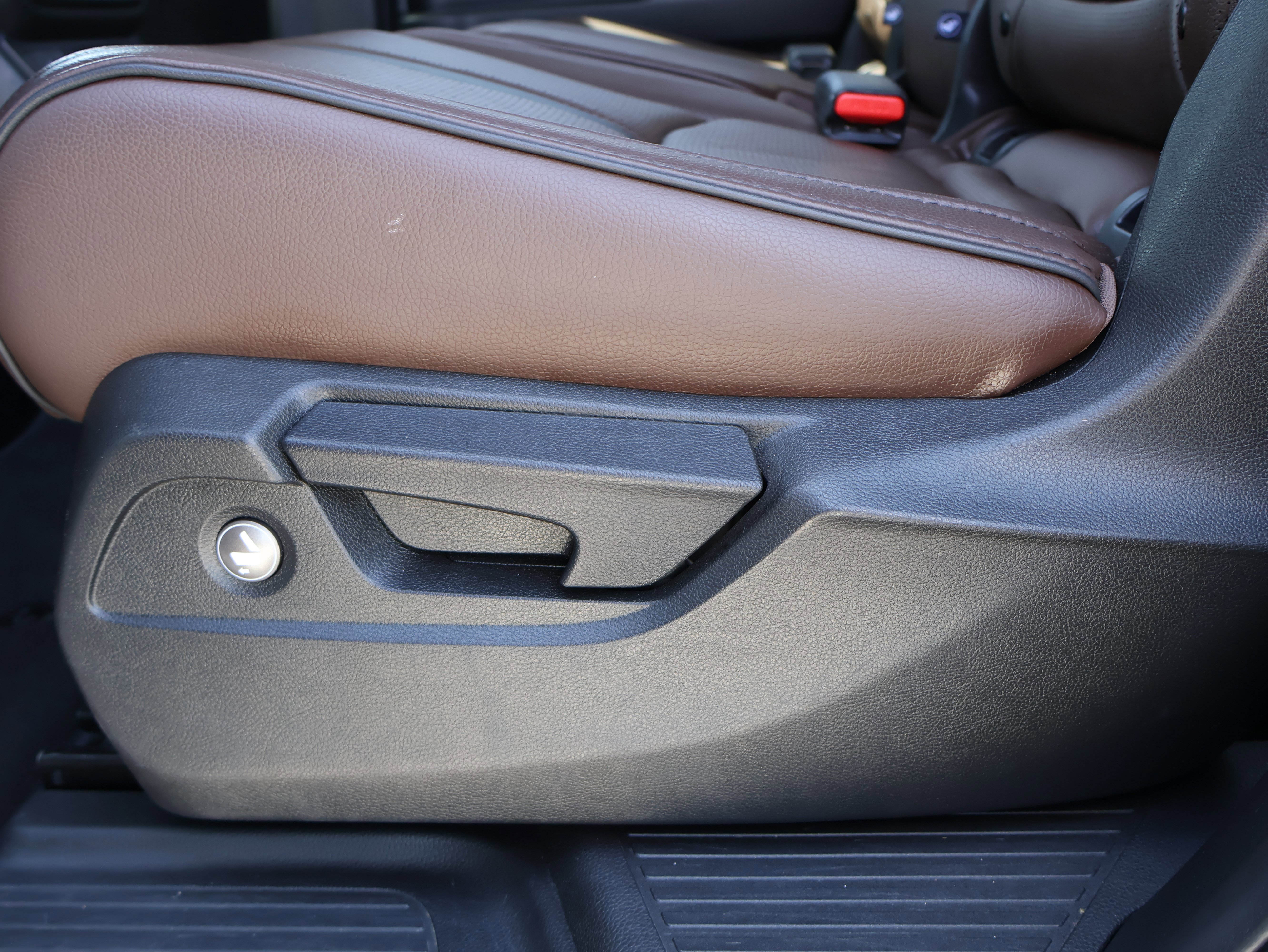 Used 2025 Honda Pilot Elite image 22