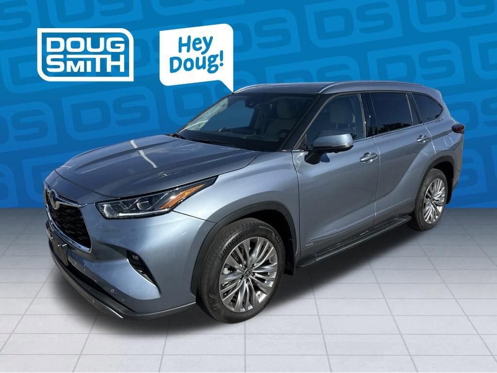 Used 2024 Toyota Highlander Platinum