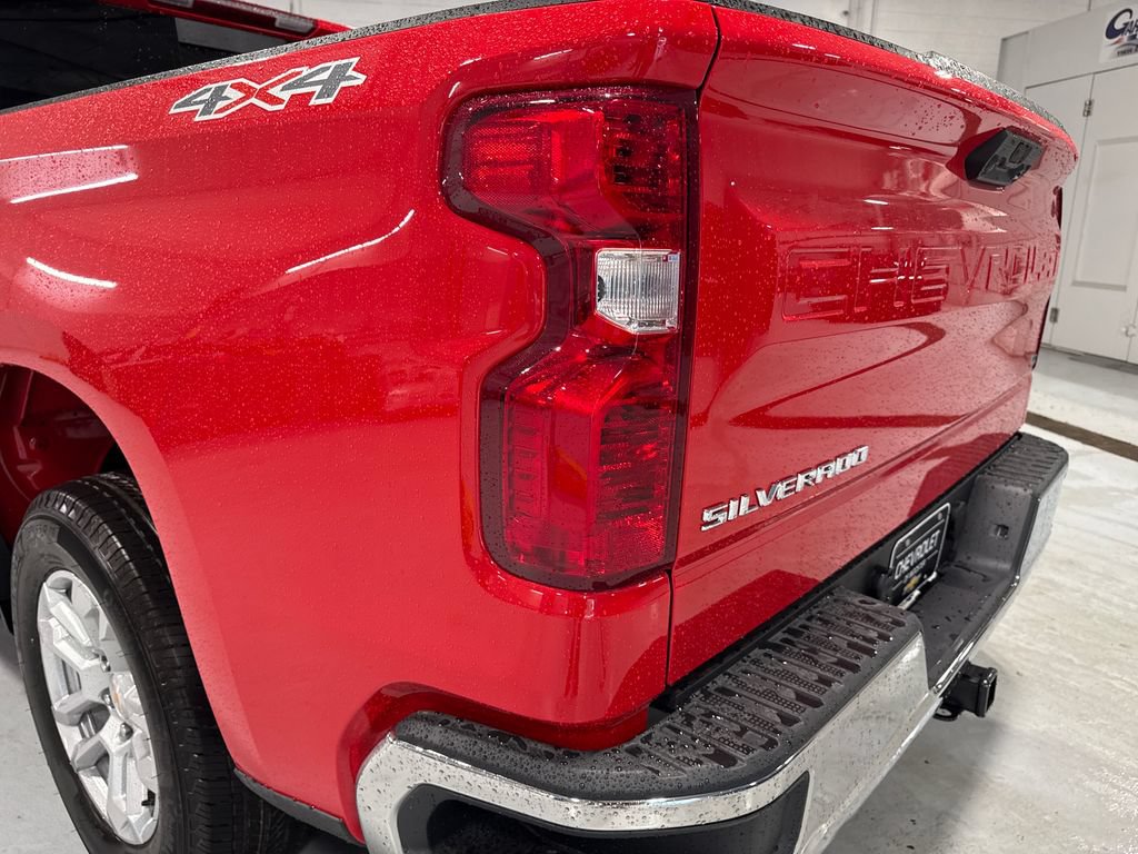 New 2026 Chevrolet Silverado 1500 LT w/ Leather Package AWD/4WD image 56