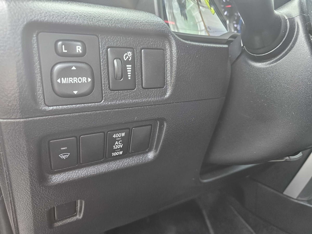 Used 2016 Toyota 4Runner SR5 Premium RWD image 15