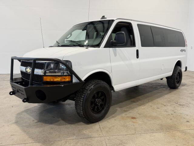 Used 2018 Chevrolet Express 3500 LT w/ LT Preferred Equipment Group RWD image 1