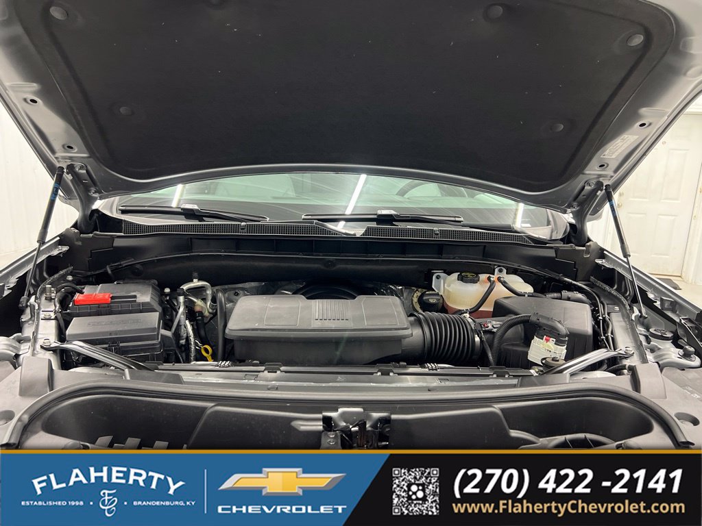 Used 2026 Chevrolet Suburban Premier AWD/4WD image 16