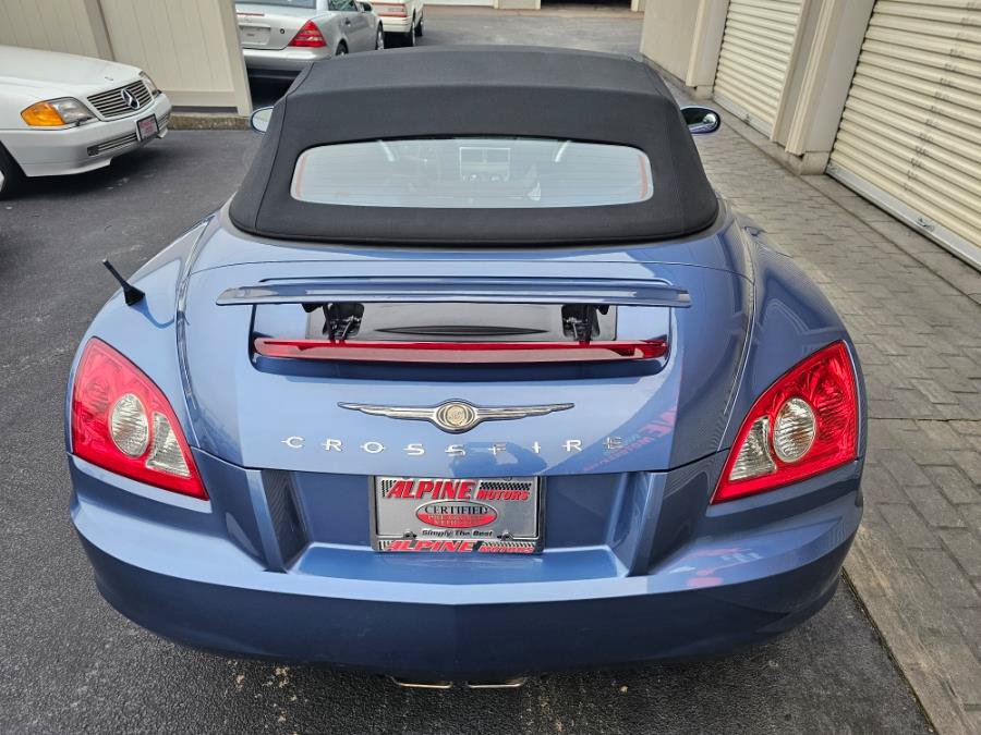 Used 2008 Chrysler Crossfire Limited RWD image 17