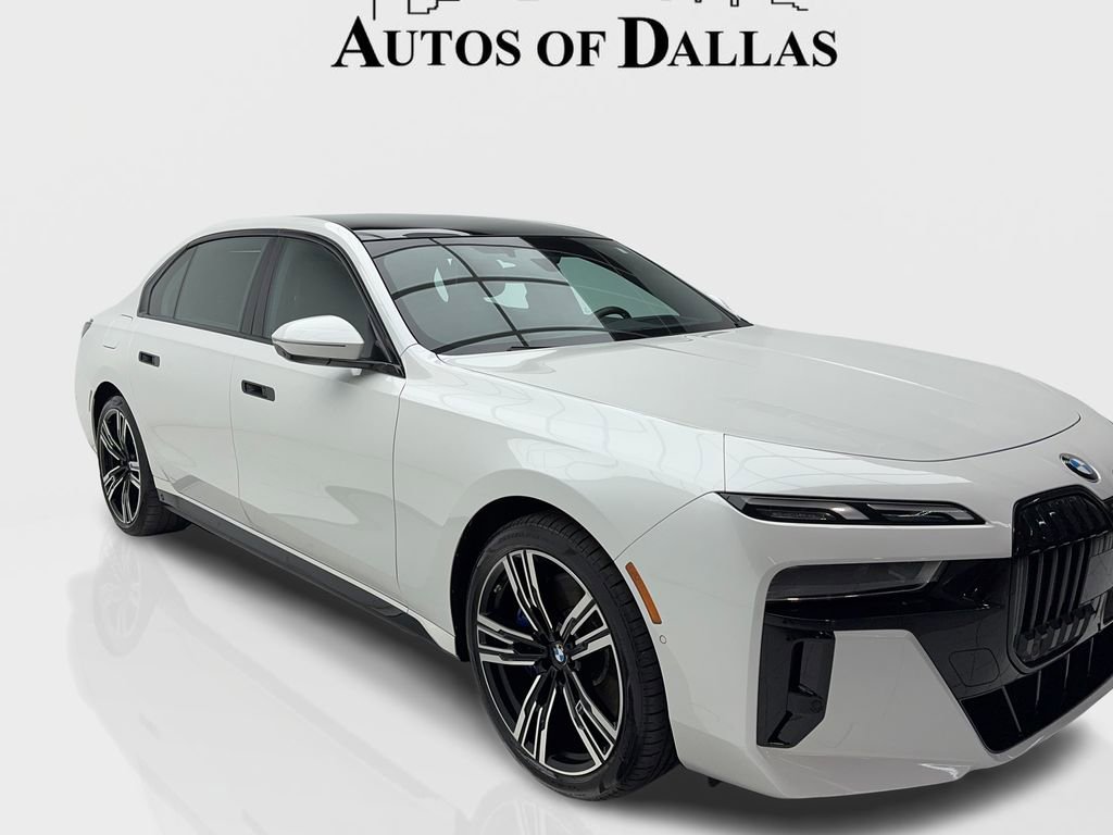 Used 2023 BMW 760i xDrive AWD/4WD image 2