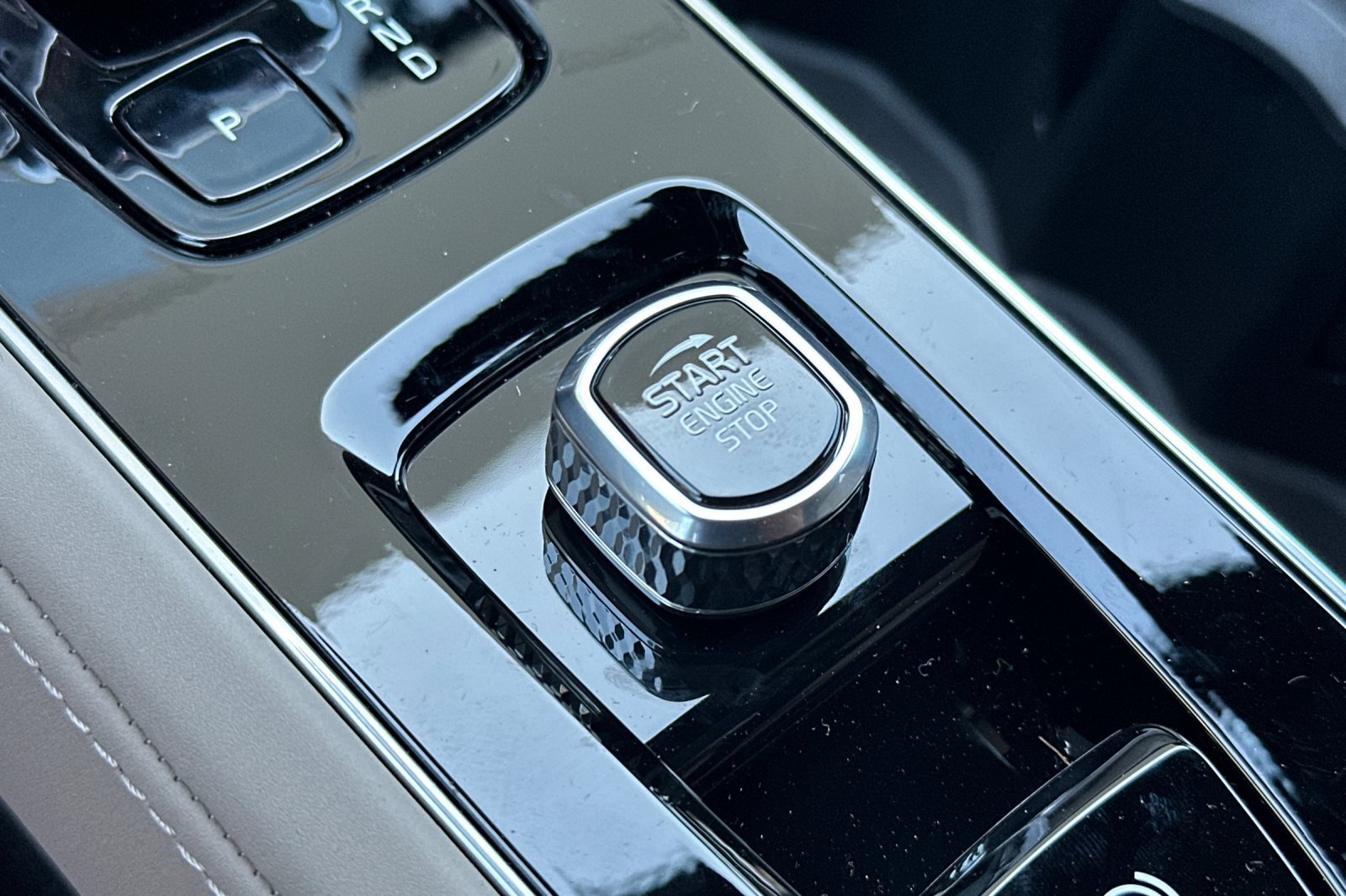 New 2026 Volvo XC90 B5 Plus image 21