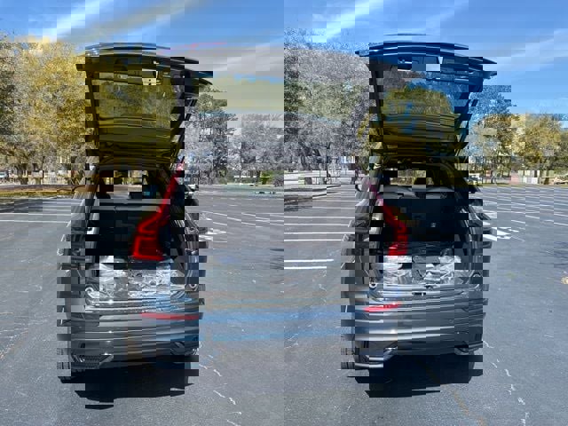 New 2026 Volvo XC60 B5 Plus w/ Protection Package Premier AWD/4WD image 19