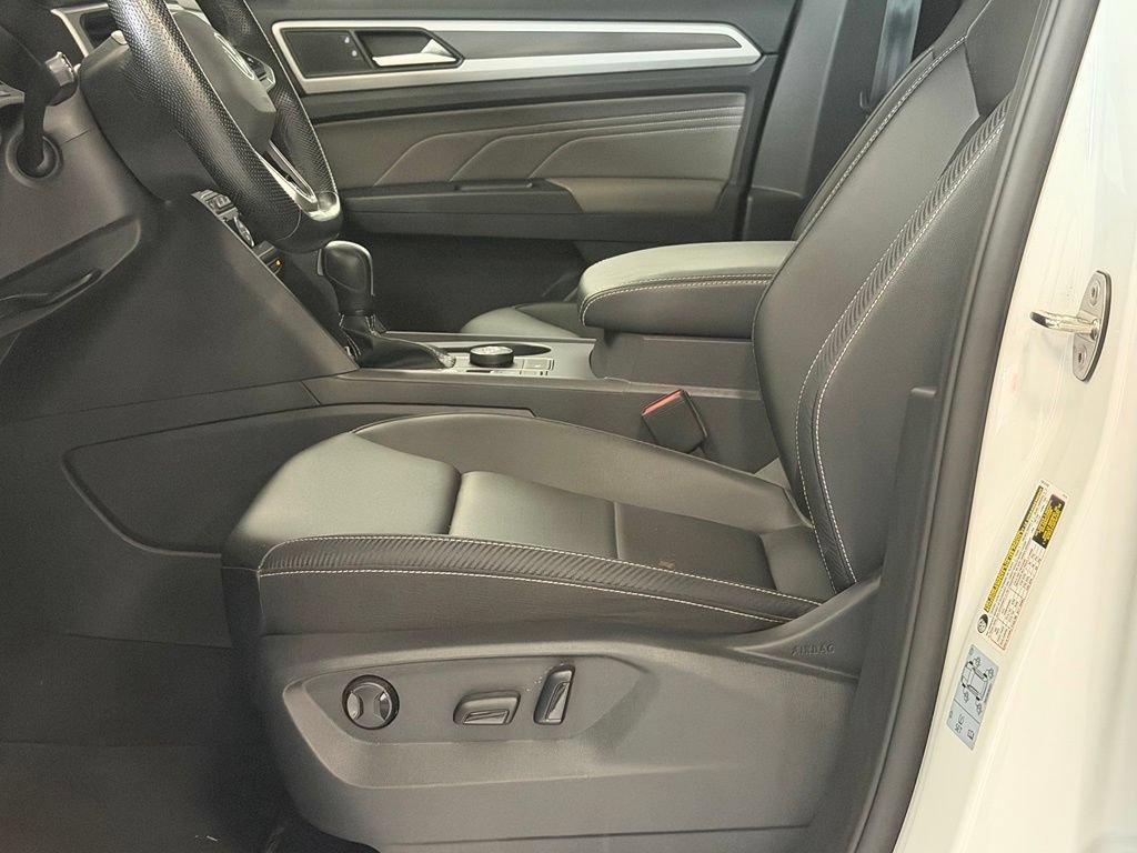 Used 2021 Volkswagen Atlas Cross Sport SE AWD/4WD image 11