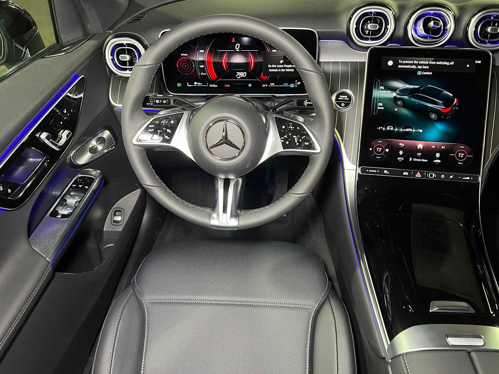 Used 2025 Mercedes-Benz GLC 300 4MATIC image 34