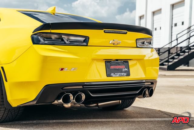 Used 2017 Chevrolet Camaro SS RWD image 36