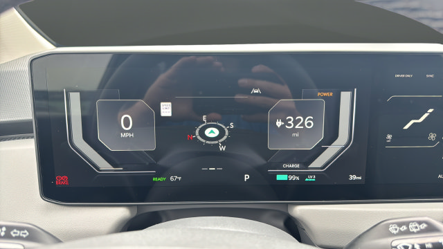 New 2027 Kia EV3 Wind FWD image 17