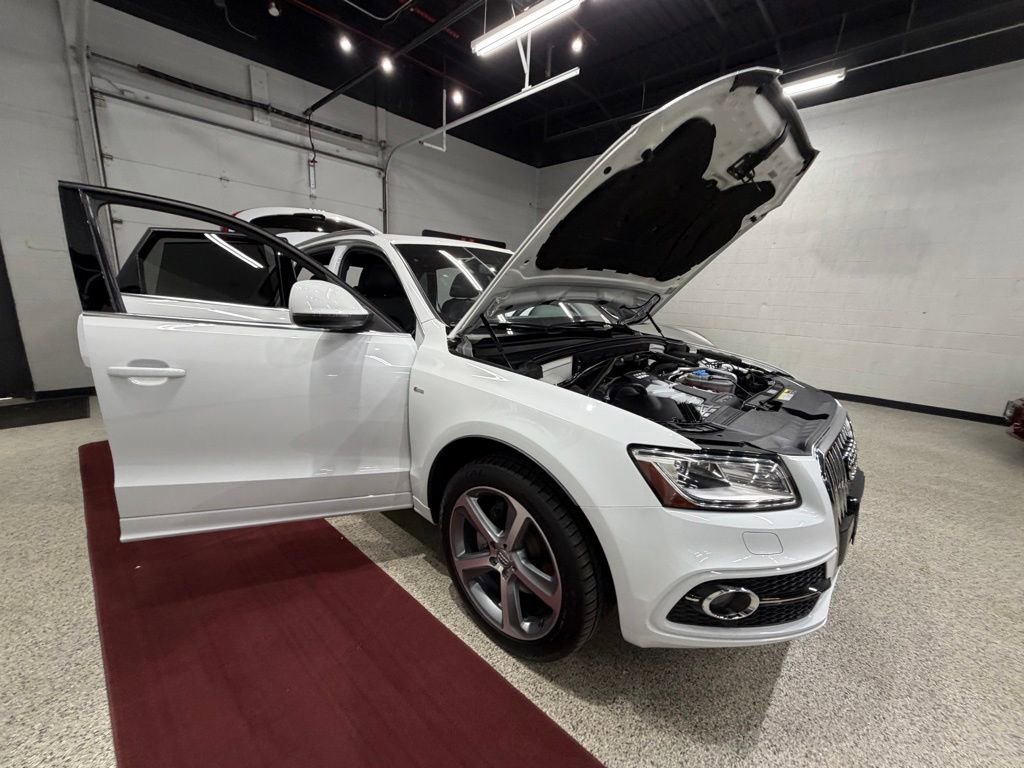 Used 2013 Audi Q5 3.0T Prestige AWD/4WD image 46