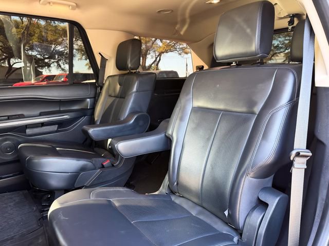 Used 2023 Ford Expedition XLT image 17