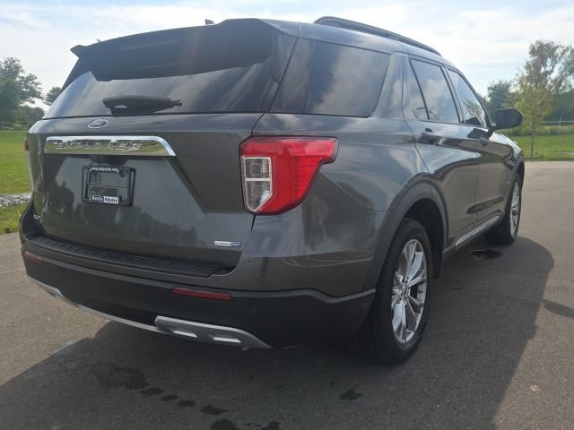 Used 2020 Ford Explorer XLT w/ Equipment Group 202A AWD/4WD image 7