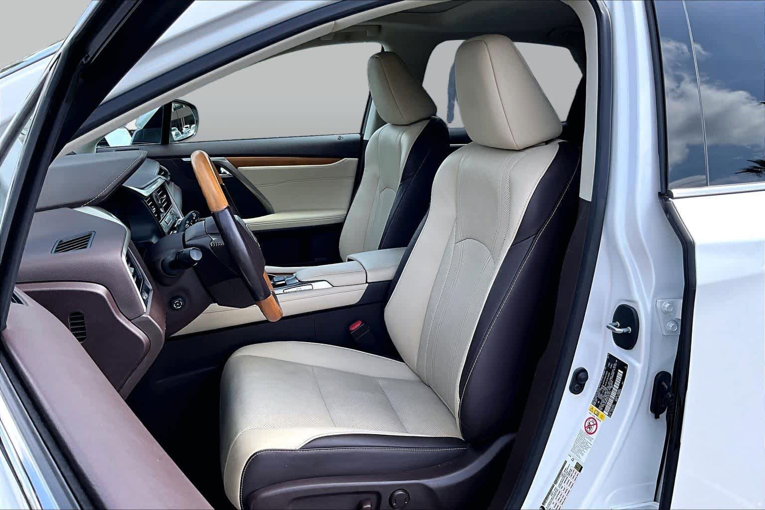 Used 2019 Lexus RX 450h AWD w/ Navigation Package image 7