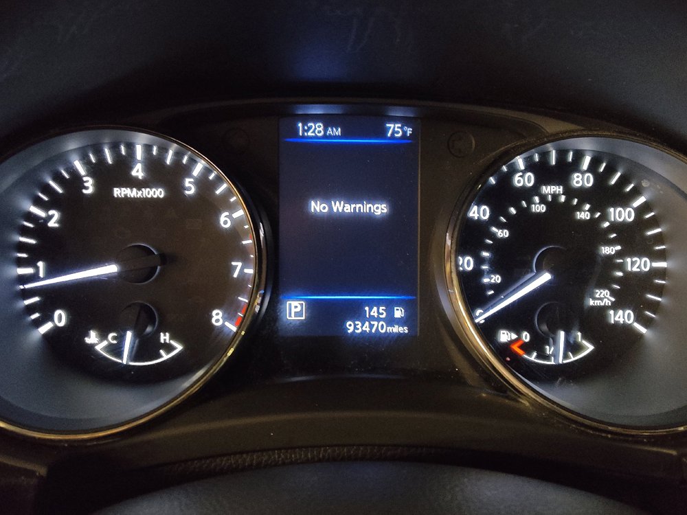 Used 2018 Nissan Rogue SV FWD image 23