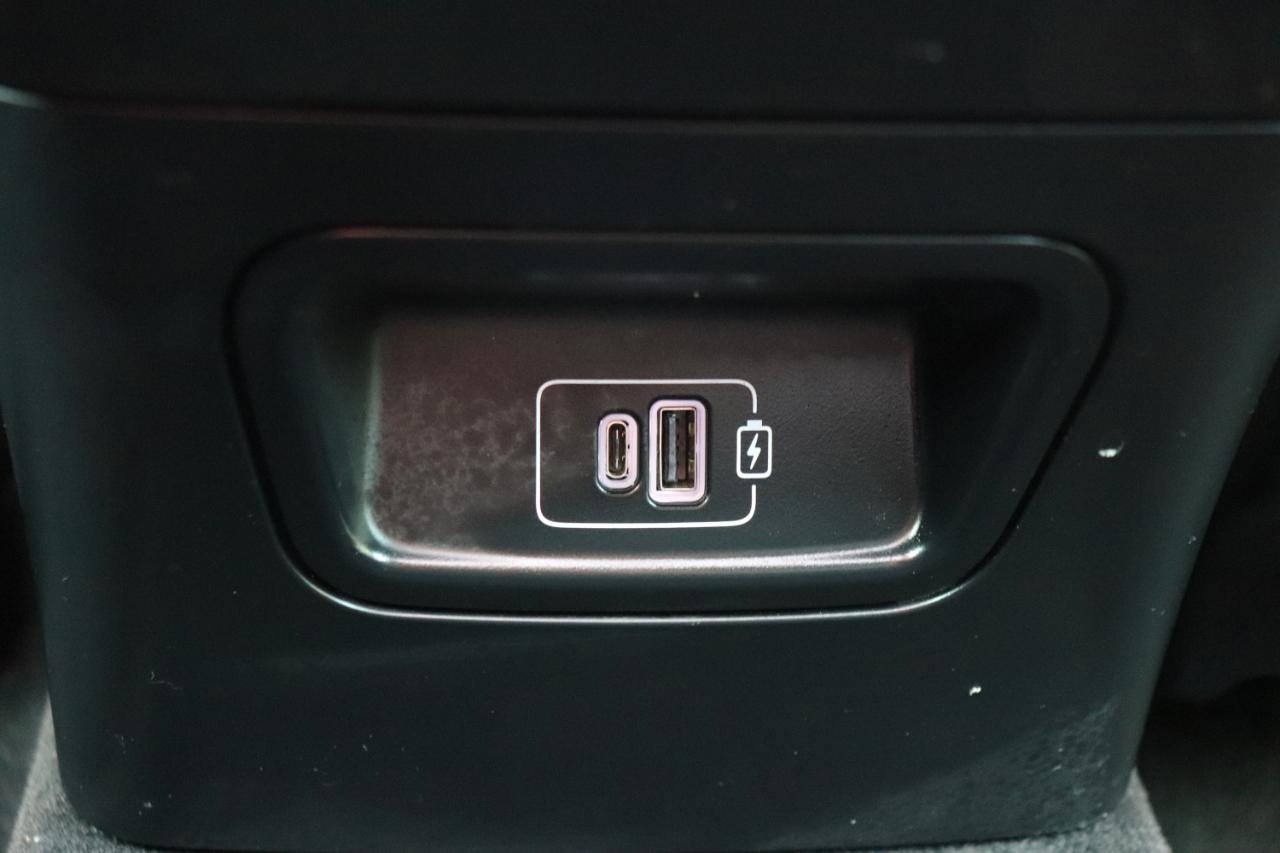 Used 2023 Maserati Grecale GT image 23