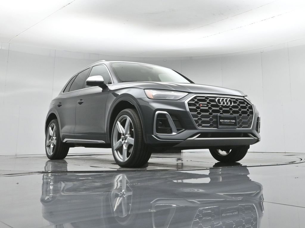 Used 2021 Audi SQ5 Premium w/ Convenience Package image 45