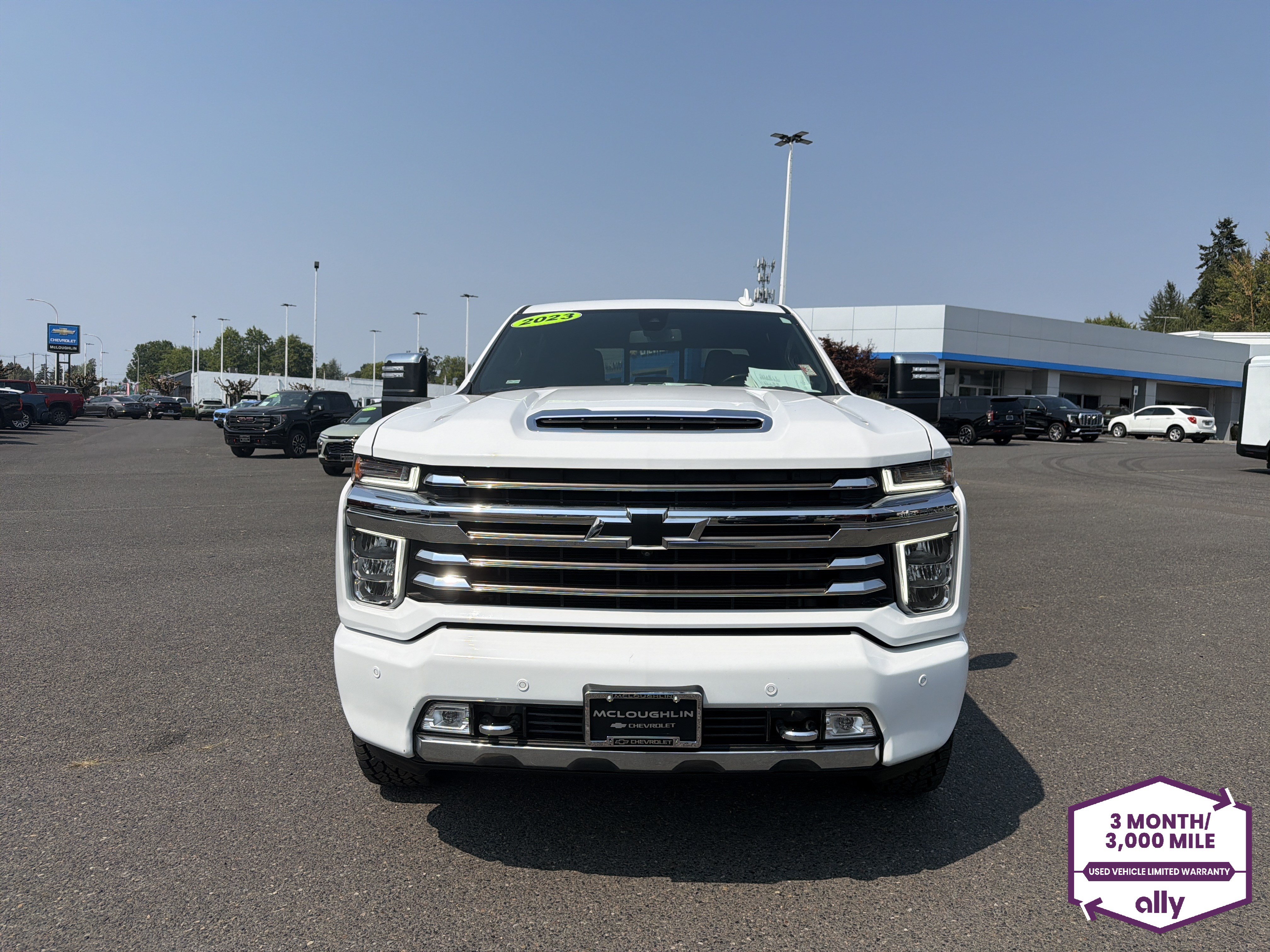 Used 2022 Chevrolet Silverado 3500 High Country w/ Safety Package II AWD/4WD image 8