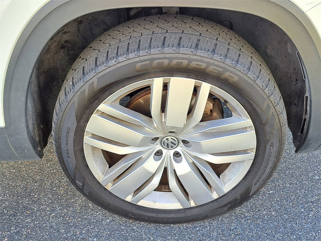 Used 2019 Volkswagen Atlas SE w/ Towing Package image 33
