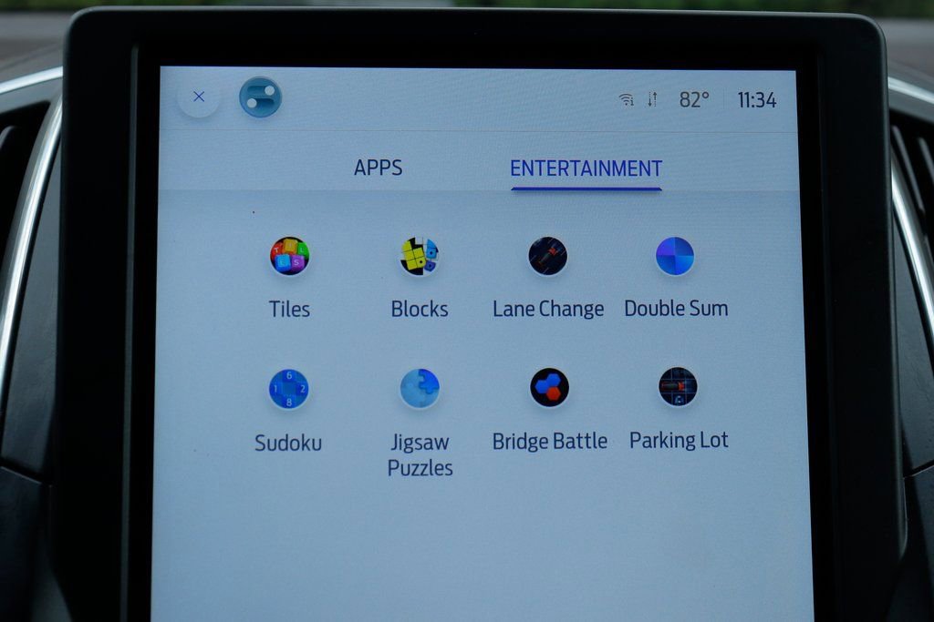 Used 2021 Ford Edge Titanium w/ Cargo Accessory Package image 31