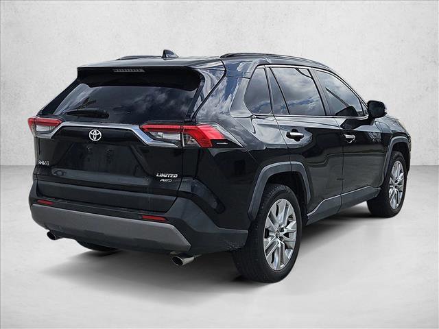 Used 2019 Toyota RAV4 Limited w/ Advanced Technology Package image 5
