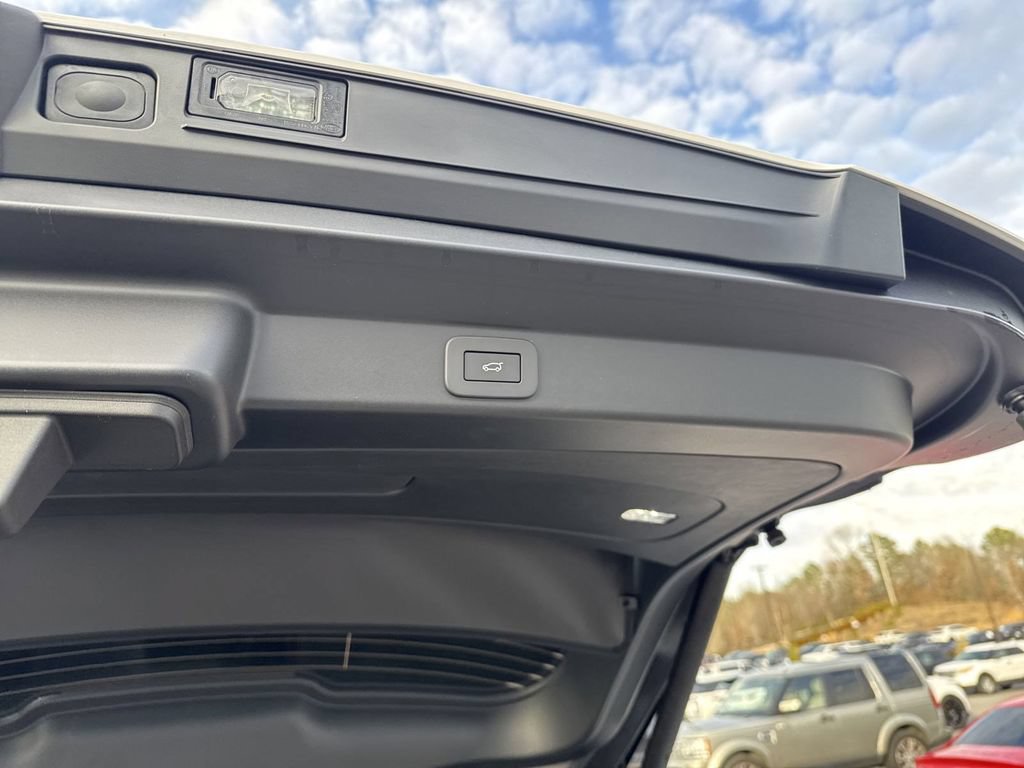 New 2025 Land Rover Range Rover Sport Dynamic SE AWD/4WD image 21