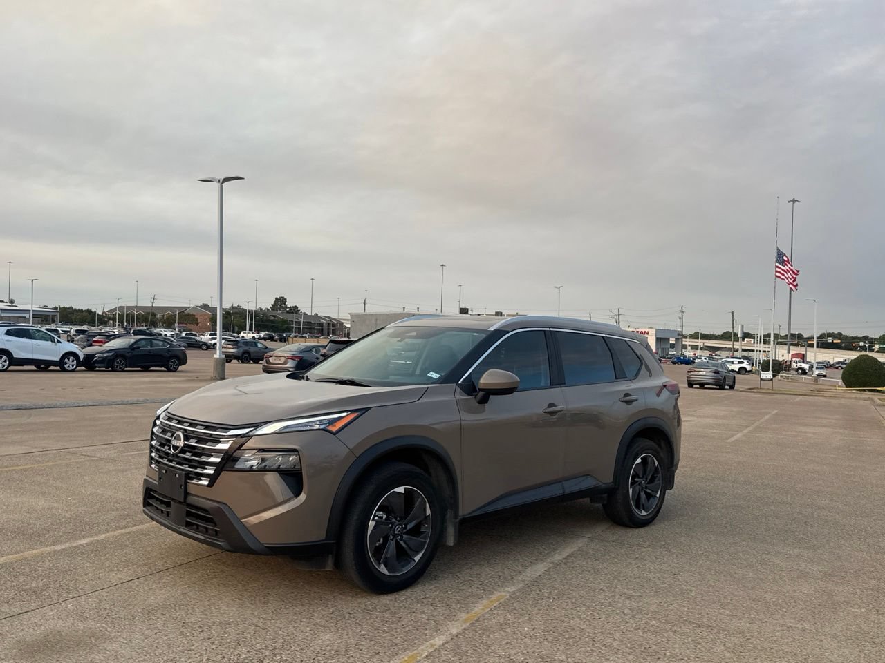 Certified 2024 Nissan Rogue SV w/ SV Premium Package AWD/4WD image 10