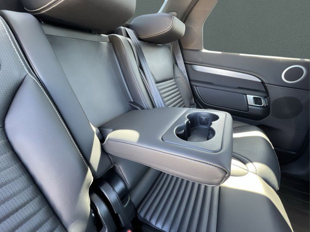 New 2025 Land Rover Discovery Dynamic SE image 20