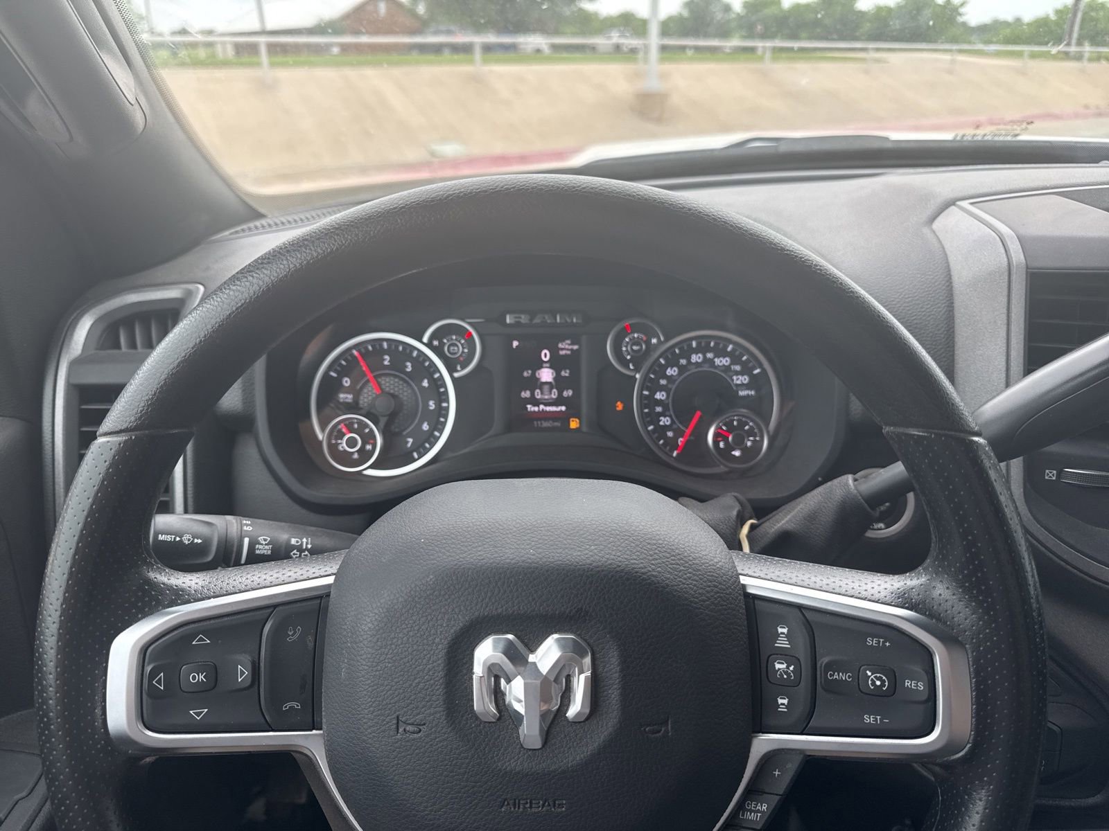 Used 2025 RAM 2500 Tradesman w/ Chrome Appearance Group image 11