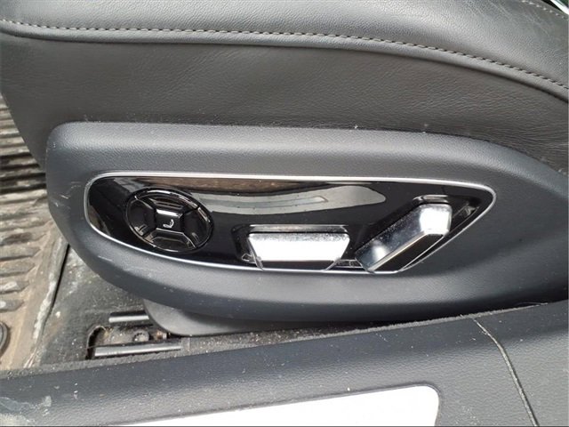 Used 2022 Audi A8 L 3.0T image 13