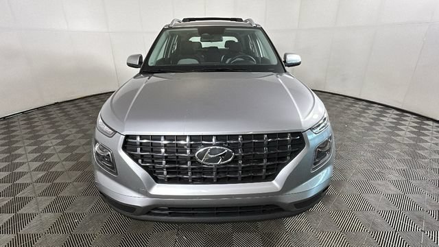 Certified 2023 Hyundai Venue SEL FWD image 7