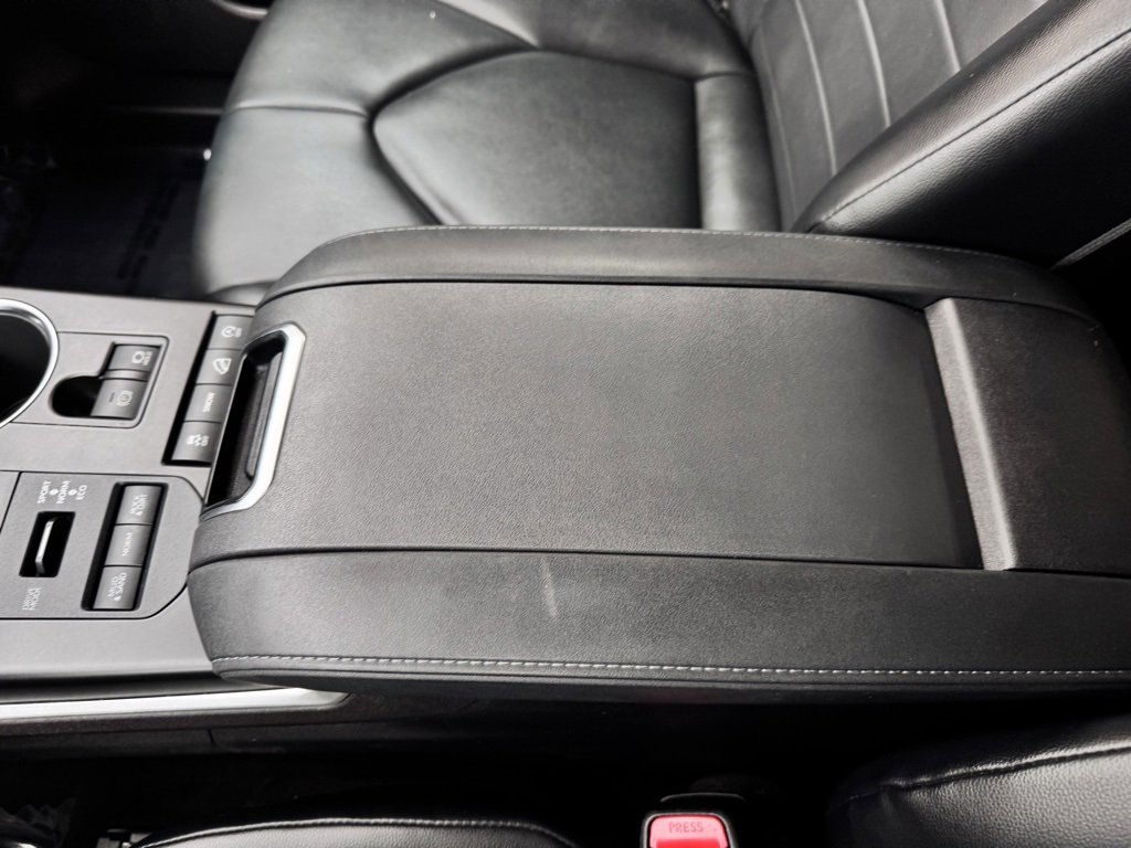 Certified 2021 Toyota Highlander XLE image 20