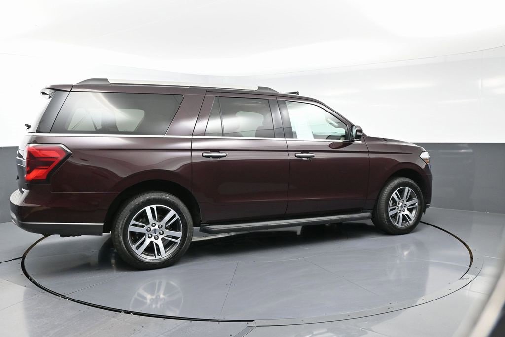 Used 2024 Ford Expedition Max Limited image 11