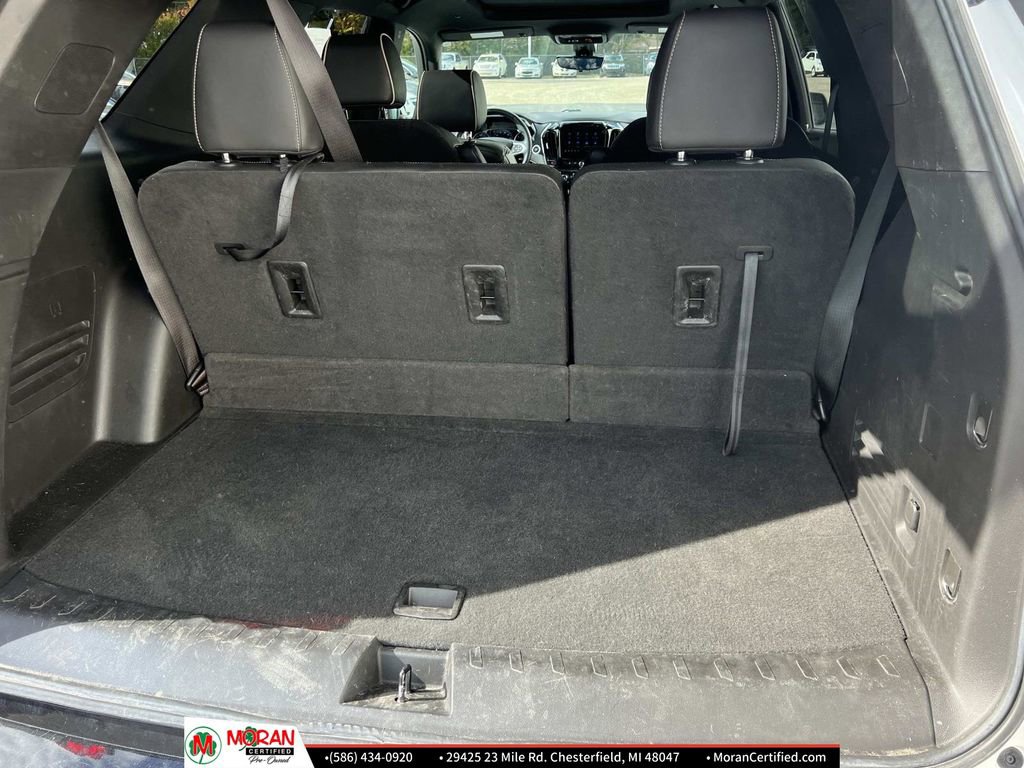 Used 2023 Chevrolet Traverse Premier w/ Redline Edition image 11