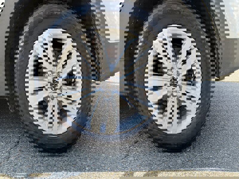 Used 2018 Kia Sportage LX image 9