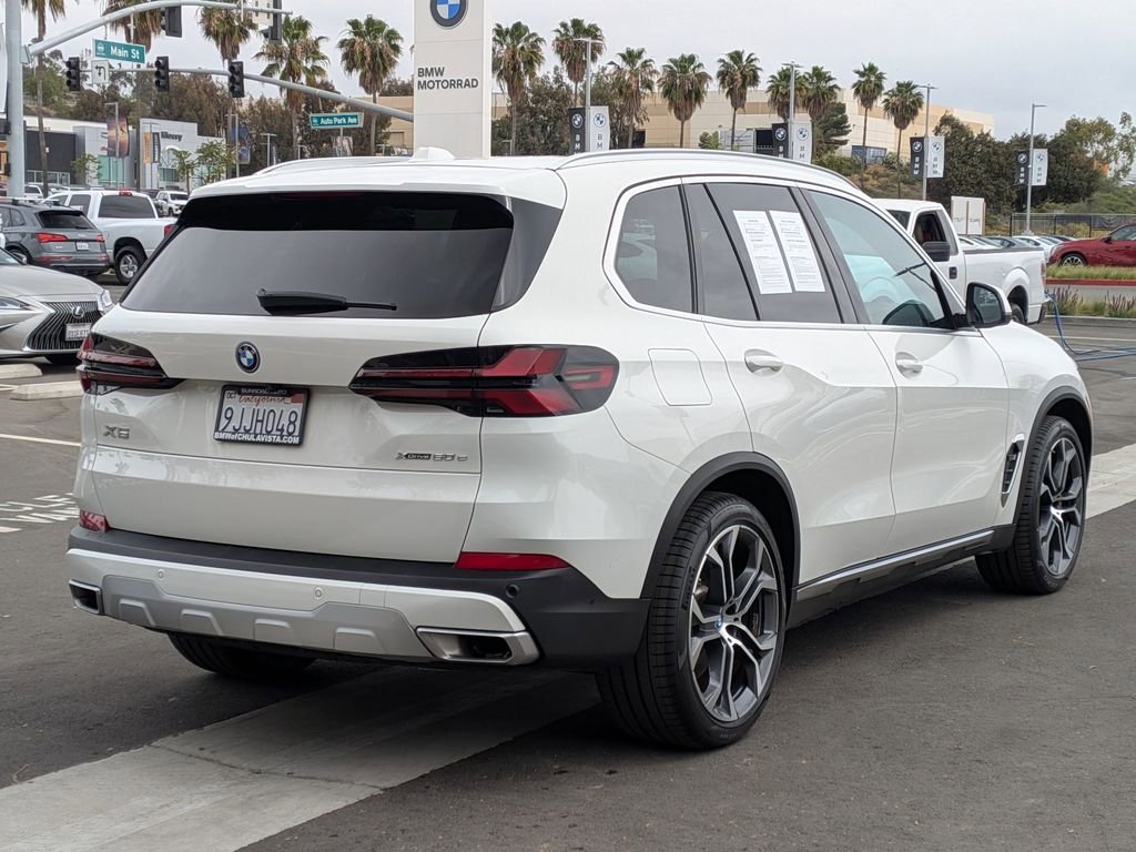 Certified 2024 BMW X5 xDrive50e w/ Premium Package image 7