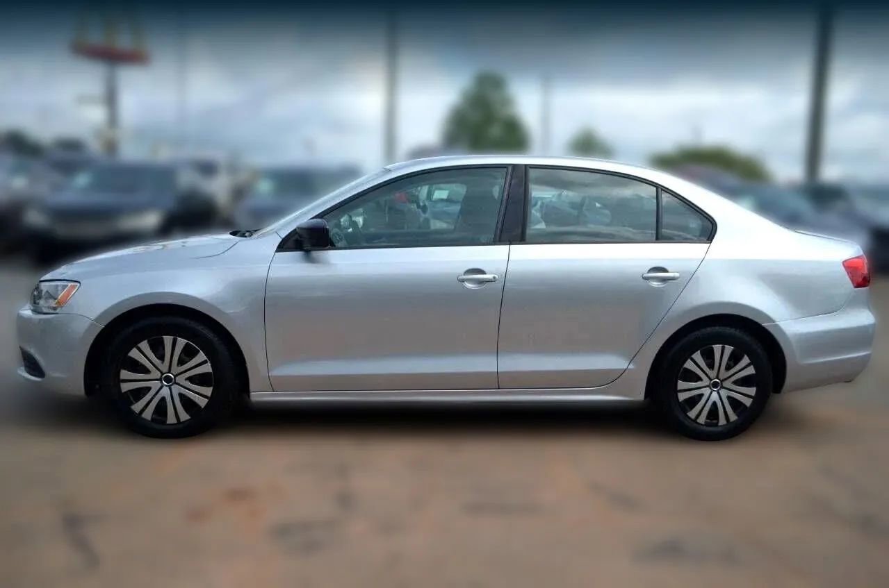Used 2014 Volkswagen Jetta S image 4