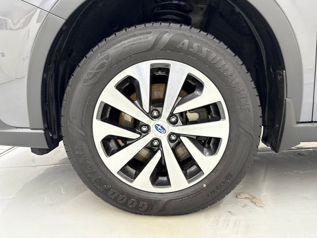 Used 2021 Subaru Outback Premium image 9