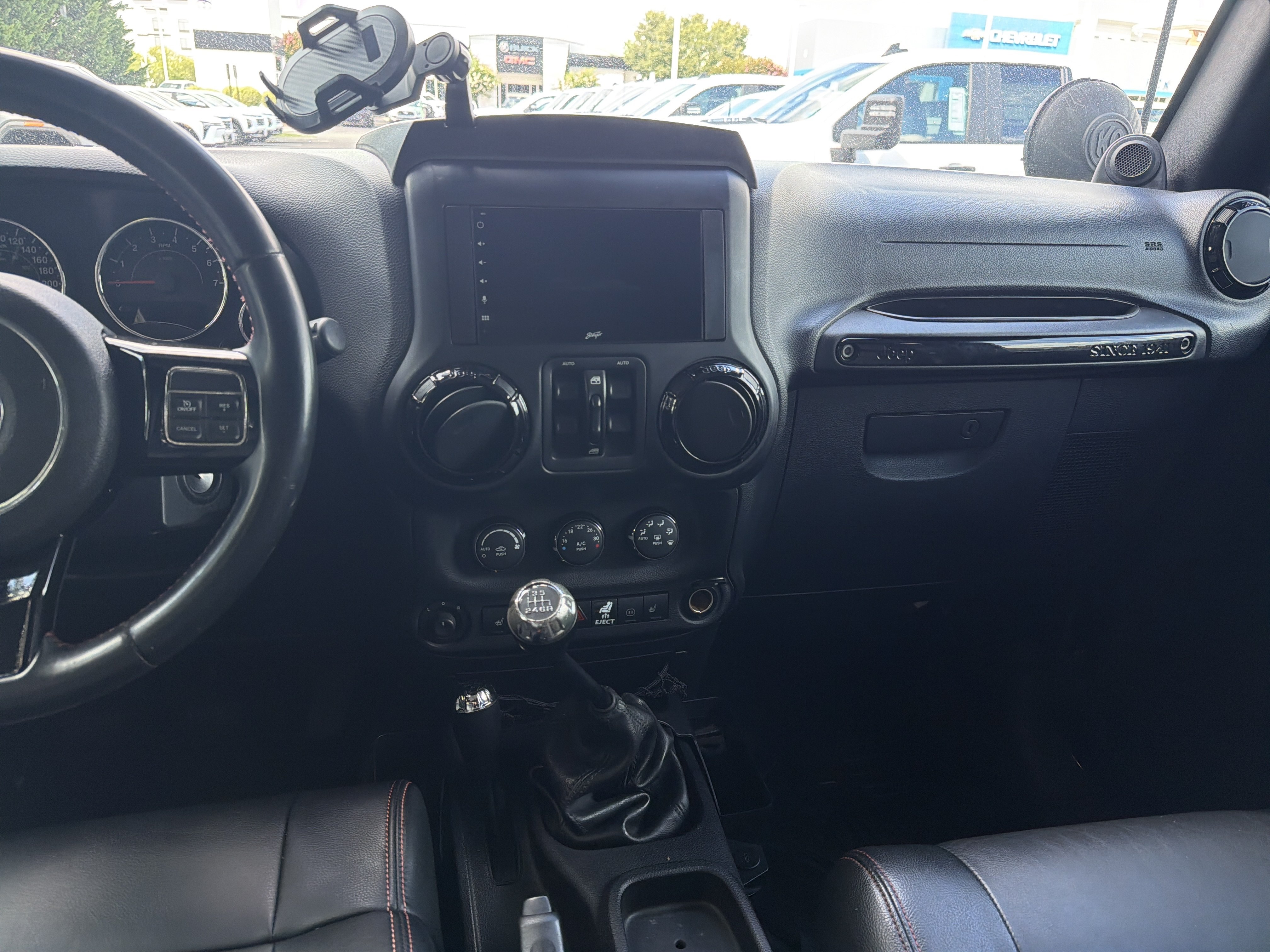 Used 2012 Jeep Wrangler Unlimited Sahara AWD/4WD image 31