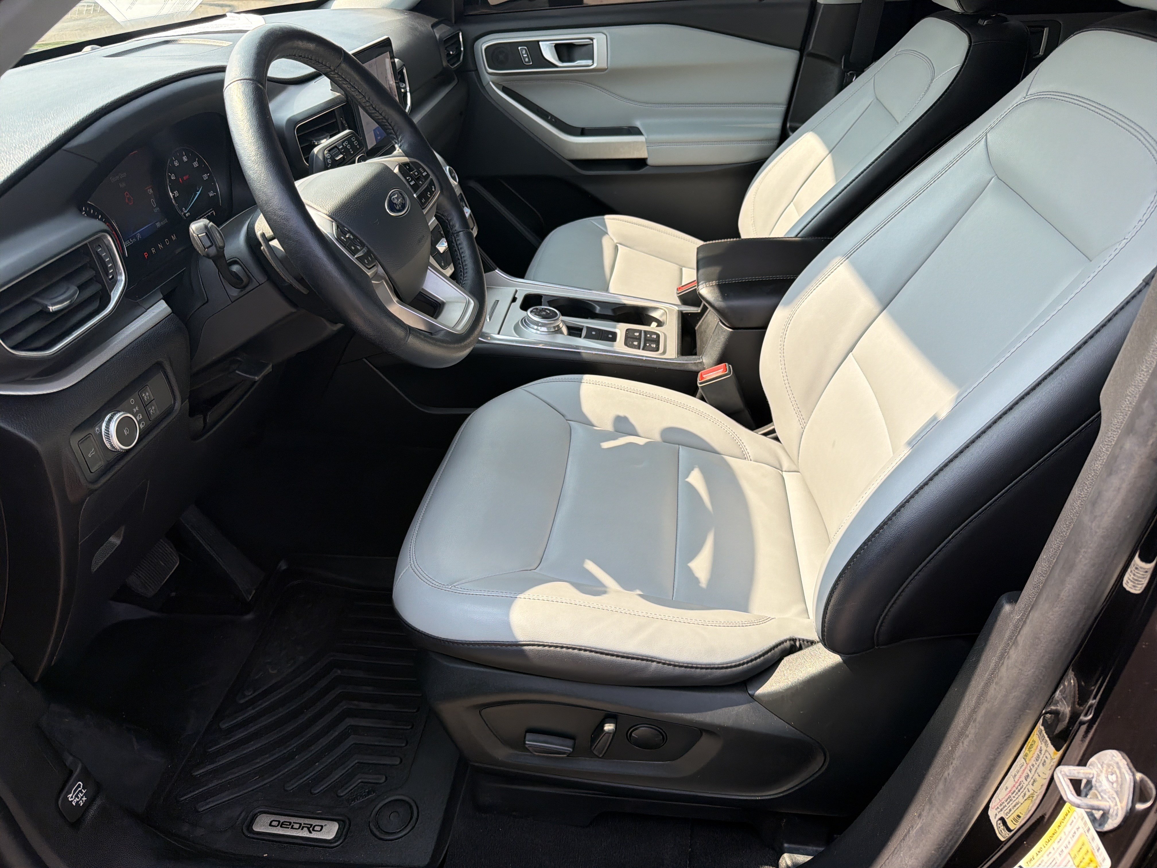 Used 2021 Ford Explorer XLT w/ Equipment Group 202A RWD image 10