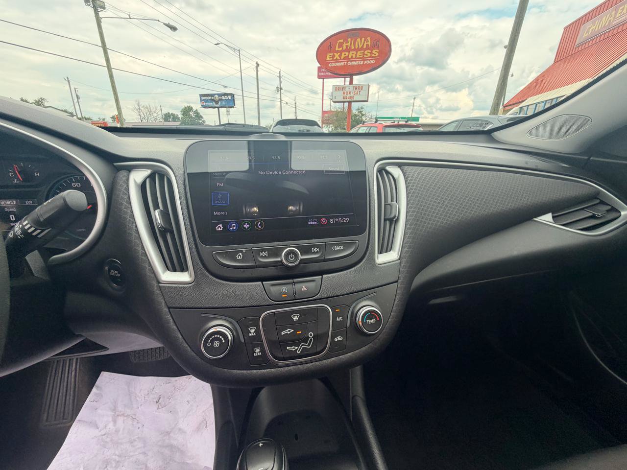 Used 2020 Chevrolet Malibu LS FWD image 19