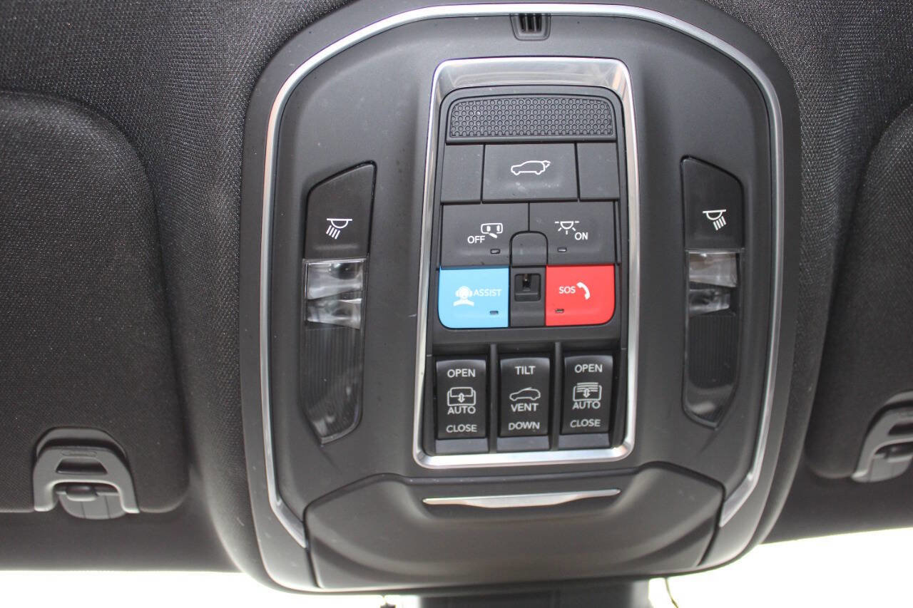 Used 2022 Jeep Wagoneer Series III w/ Premium Group I image 33