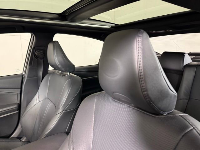 Used 2025 Toyota Camry XSE image 12