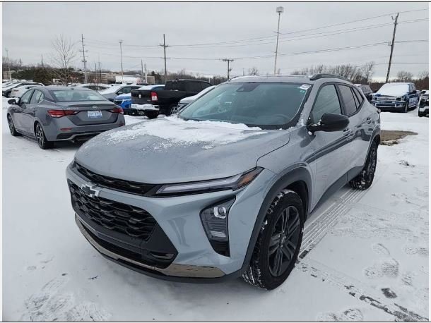 Used 2024 Chevrolet Trax ACTIV w/ Sunroof Package